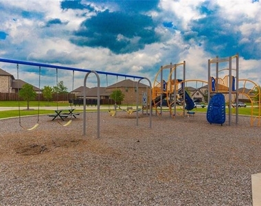 1702 Marquette Drive - Photo Thumbnail 26