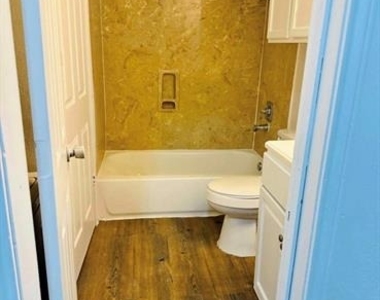 6108 Abrams Road - Photo Thumbnail 5