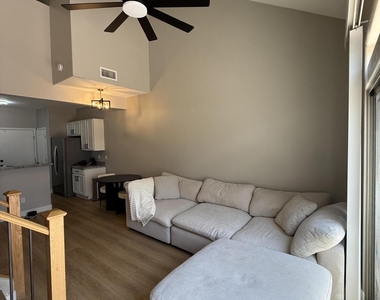 1015 S Val Vista Drive - Photo Thumbnail 13