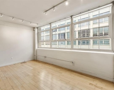 2600 W 7th Street - Photo Thumbnail 4