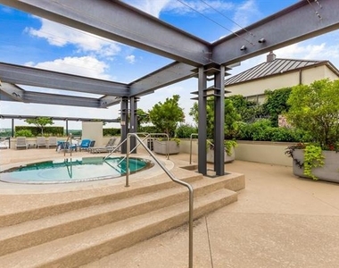 2600 W 7th Street - Photo Thumbnail 16