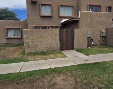 1447 N 53rd Drive - Photo Thumbnail 28