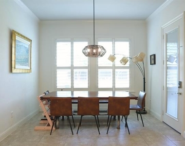 880 Saint Peter Lane - Photo Thumbnail 10
