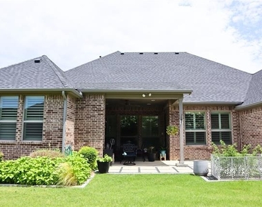 880 Saint Peter Lane - Photo Thumbnail 18