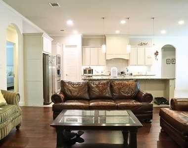 880 Saint Peter Lane - Photo Thumbnail 7