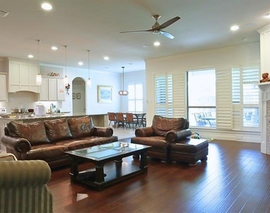 880 Saint Peter Lane - Photo Thumbnail 6