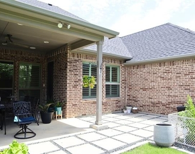 880 Saint Peter Lane - Photo Thumbnail 19