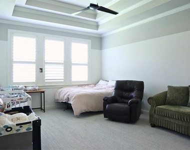 880 Saint Peter Lane - Photo Thumbnail 12