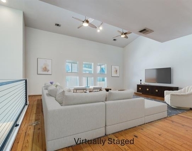 4214 Swiss Avenue - Photo Thumbnail 2
