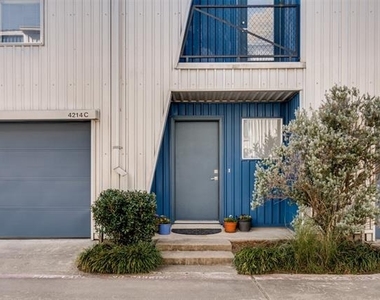 4214 Swiss Avenue - Photo Thumbnail 28