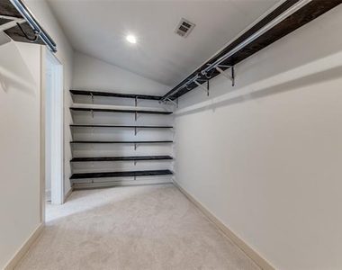 4214 Swiss Avenue - Photo Thumbnail 22