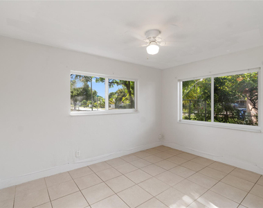 2001 Nw 14th Avenue - Photo Thumbnail 20