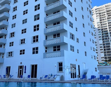 4250 Galt Ocean Drive - Photo Thumbnail 21