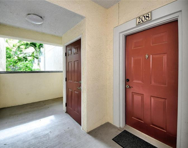 275 Murcia Drive - Photo Thumbnail 5