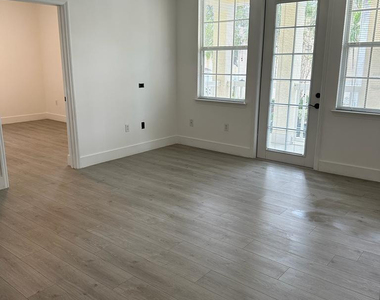 275 Murcia Drive - Photo Thumbnail 18