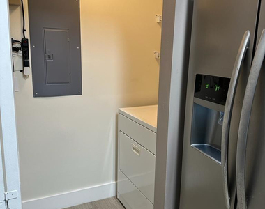 275 Murcia Drive - Photo Thumbnail 23