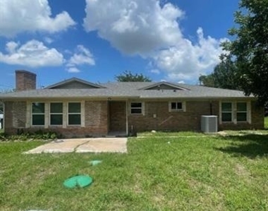 9517 Merritt Road - Photo Thumbnail 1