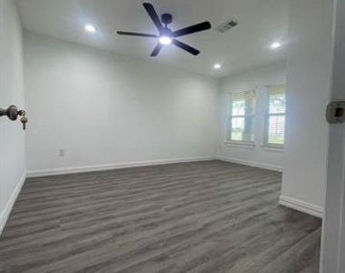 9517 Merritt Road - Photo Thumbnail 14