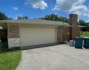 9517 Merritt Road - Photo Thumbnail 9