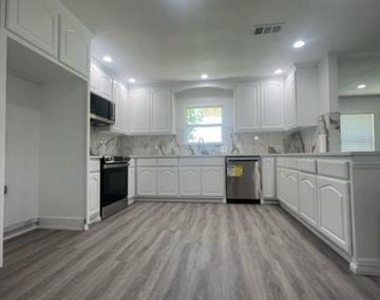 9517 Merritt Road - Photo Thumbnail 29