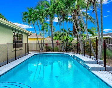 574 Juniper Place - Photo Thumbnail 47