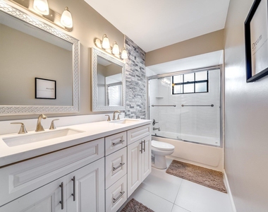 574 Juniper Place - Photo Thumbnail 35