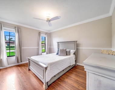 574 Juniper Place - Photo Thumbnail 32