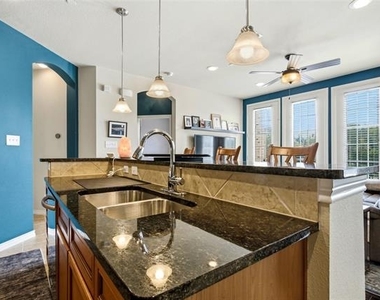 950 Henderson Street - Photo Thumbnail 6