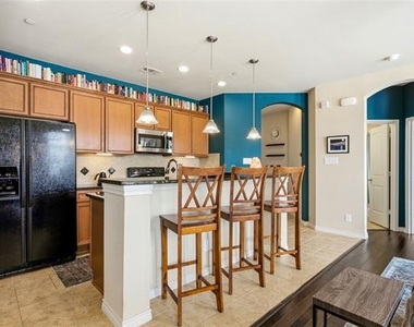 950 Henderson Street - Photo Thumbnail 8