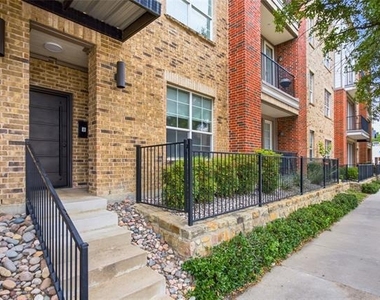 950 Henderson Street - Photo Thumbnail 21