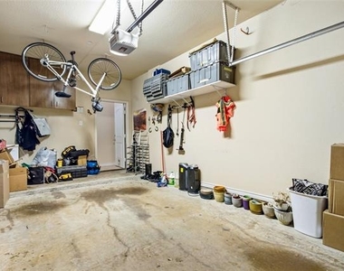 950 Henderson Street - Photo Thumbnail 18
