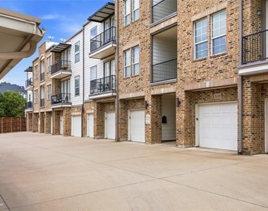 950 Henderson Street - Photo Thumbnail 23