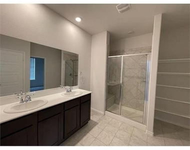 2304 Pyrite Drive - Photo Thumbnail 7
