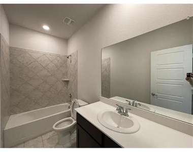 2304 Pyrite Drive - Photo Thumbnail 5