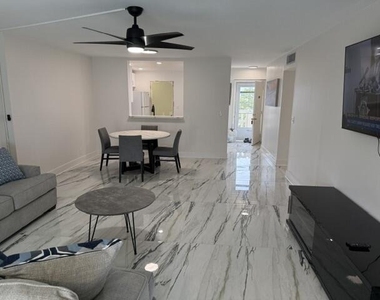 205 Se 11th Terrace - Photo Thumbnail 1