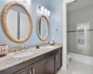 11525 Nw 81st Place - Photo Thumbnail 30