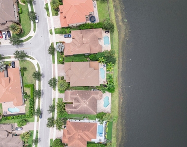11525 Nw 81st Place - Photo Thumbnail 73