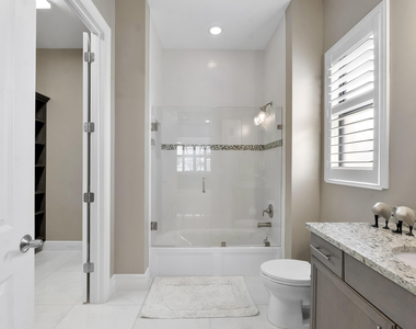 11525 Nw 81st Place - Photo Thumbnail 47