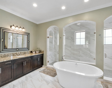 11525 Nw 81st Place - Photo Thumbnail 34