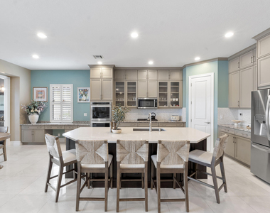 11525 Nw 81st Place - Photo Thumbnail 15
