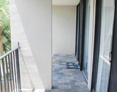1830 Embassy Drive - Photo Thumbnail 12