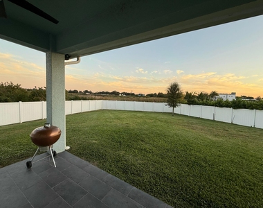 3533 Sky Valley Lane - Photo Thumbnail 34