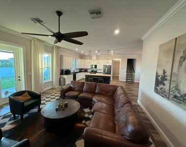 3533 Sky Valley Lane - Photo Thumbnail 4