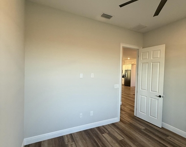 3533 Sky Valley Lane - Photo Thumbnail 17