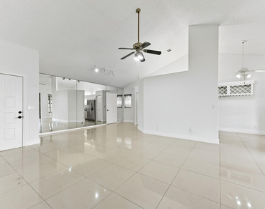 5421 Helene Circle - Photo Thumbnail 4