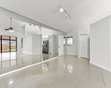 5421 Helene Circle - Photo Thumbnail 5