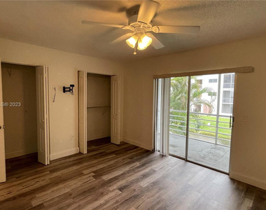2878 Donnelly Drive - Photo Thumbnail 2