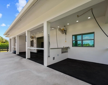 15450 Estancia Lane - Photo Thumbnail 4