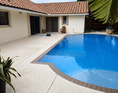 9553 Majestic Way - Photo Thumbnail 16