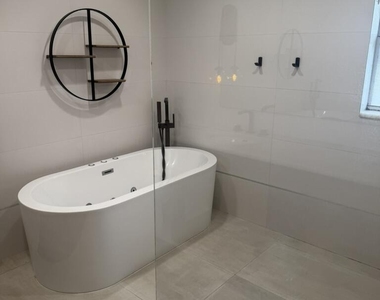 9553 Majestic Way - Photo Thumbnail 8